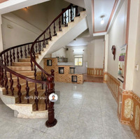 Bán Nhà 3 Tầng Mặt Tiền Lê Văn Thịnh, Gần Biển Liên Chiểu Giá Rẻ Bằng Nhà Kiệt