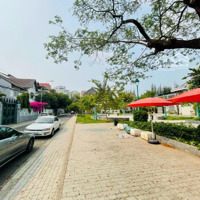 Bán Gấp Biệt Thự 12X20M, 3Tầng Giá Bán 38Tỷ Kdc Tân Quy Đông, P. Tân Phong Kế Lotte Quận 7