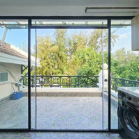 Cho Thuê Căn Hộ Dịch Vụ Đầy Đủ Nội Thất - Ban Công Lớn - Gần Ngay Phố Tây Bùi Viện, Dinh Độc Lập