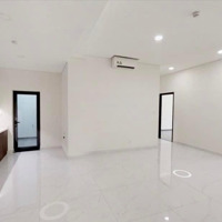 Cần Bán Gấp Căn 112M2- Brilliant Tầng Cao View Hồ Bơi, Full 102% Giá Bán 6.6 Tỷ Còn Tl
