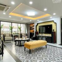 Bán nhà Nghi Tàm, Tây Hồ 100m2, 5T, mặt tiền 9m nhà cực chất nội thất tiền tỷ gần Hồ Tây