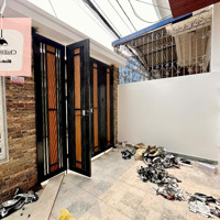 Bán Nhà Sân Cổng 60M2 Mặt Ngõ Thông Phố Miếu Hai Xã - Hồ Sen 3 Mặt Tiền Hướng Đông Tứ Trạch
