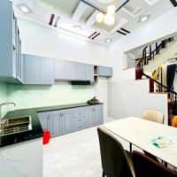 Nhà Gần Chợ Hạt Điều, Nhà Mới Full Nội Thất - 3 Phòng Ngủ, 4 Nhà Vệ Sinh, Đường Xe Hơi 5M