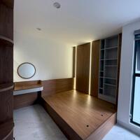 Bán nhà 5 tầng, 43m2 quận Bắc Từ Liêm, Oto đỗ cửa, Gần oto tránh, An sinh tốt, Nhà mới đẹp, full nội thất, ở luôn