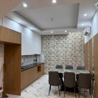 Bán nhà 5 tầng, 43m2 quận Bắc Từ Liêm, Oto đỗ cửa, Gần oto tránh, An sinh tốt, Nhà mới đẹp, full nội thất, ở luôn