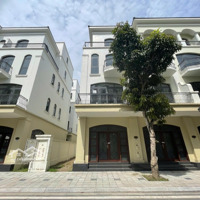 Em Đang Có Căn Căn Xẻ Khe Sân Vườn Đẹp Phân Khu Chà Là,Diện Tích98M2, Giá Bán 11 Tỷ, Nhà Mới Nguyên.