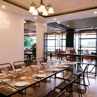 Nhân - Nhà Hàng Ngang 15M . 5 Tầng View Biển Ngay Cầu Trần Phú