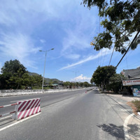 Bán Lô Đất Góc Hai Mặt Tiền Đại Lộ Nguyễn Tất Thành Rộng 1072.2M2 Ngang 24,5M. Giá Đầu Tư Hấp Dẫn