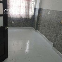 Nhà 3 Lầu (4N-3Wc), Đchỉ : 353/1 Nguyễn Duy Dương Q10 - 14 Triệu