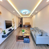 Nhà Mới Láng Hạ, Sát Phố, Ngõ Ba Gác Thông, Nhà Mới, Trước Nhà Thoáng Sáng, Full Đồ, 37M2*5T