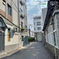  Bán Gấp Nhà Phố Nguyễn Duy Trinh, Quận 2 _ 2 tầng 4 pn _ ( 4 m 7 x 22 m ) _ Cơ Hội Hiếm Có.