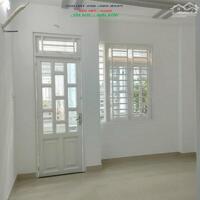  Bán Gấp Nhà Phố Nguyễn Duy Trinh, Quận 2 _ 2 tầng 4 pn _ ( 4 m 7 x 22 m ) _ Cơ Hội Hiếm Có.