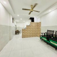 Nhà chính chủ hẻm 8m, Thành Thái - Phường 13 - Quận 10. DT: 54m2/4ty3. Sổ riêng, 1 trệt 2 lầu