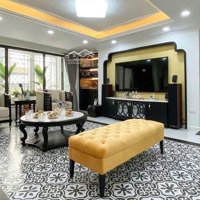 Nghi Tàm, Hồ Tây, 35 Tỷ,Diện Tíchsổ 97.3M2,Mặt Tiền9M, 5 Tầng, Khu Phân Lô Vip