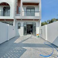 NHÀ LẦU XÂY MỚI GẦN KDL BỬU LONG GIÁ CHỈ 2TYXXX