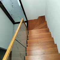 Bán Gấp Nr 4 Phòng Ngủ 3 Vệ Sinhtại Đường Miêu Nha, Tây Mỗ, Nam Từ Liêm, Hà Nội, 6,5 Tỷ, 40M2