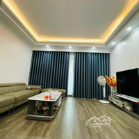 Nhà Mới! Phân Lô Nguyễn Chí Thanh, Full Nội Thất, Kd, Ngõ Ô Tô Tránh, 65M2.7T. Thang Máy.