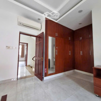 Bán Nhàhẽm Xe Hơithảo Điền, Quận 2.Diện Tích150M2, Ngang 6M, Nhà 3 Tầng, Đường Ô Tô. Giá Bán 28 Tỷ