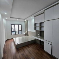 Nhà Xịn, Lô Góc 6 Tầng, Phố Hoàng Cầu, 32M2, 4 Phòng Ngủ 7.79 Tỷ