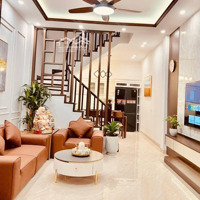 Hoàng Cầu, 20M Ra Phố, Ô Tô Đỗ, Nhà Mới, Full Đồ, Trước Nhà Cực Thoáng Sáng, 35M2*5T