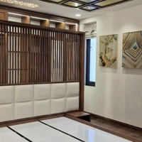 Villa Nguyễn Cao Pmh P Tân Phong Quận 7. 7 X 18.5 Hầm 3 Lầu. Giá Bán 49.999 Tỷ C Chủ 0906973796.