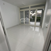 Bán Np Mặt Phố Đ.số 8, 15,3 Tỷ, 74M2, 5 Phòng Ngủ 4 Vệ Sinh Q6, Hcm Siêu Hot