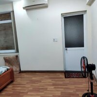 Cho thuê nhà riêng phố Văn Cao đường rộng giá tốt