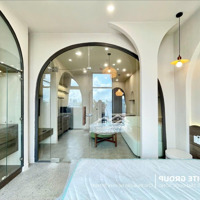 Cho Thuê Studio/ 1 Phòng Ngủrộng Full Nội Thất - Có Cửa Kính Lớn Gần Lotte, Rmit, Tdt, Đhcs, Ufm