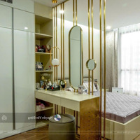 Cam Kết Giá Chuẩn, Ảnh Thật, Gia Đình Cần Bán Căn Hộ Tầng Đẹp Tòa 6Th Element, Để Lại Full Đồ Đẹp
