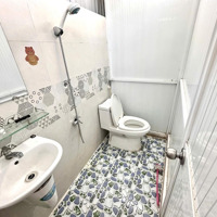 Cho Thuê Phòng Full Nội Thất Thoáng Mát, Tách Bếp, Gần Ngã Tư Hàng Xanh, Giá Ưu Đãi