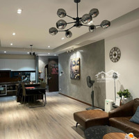 (Bán) 3 Phòng Ngủview Hồ Vinhomes Sky Lake Phạm Hùng Giá Bán 9.9 Tỷ Lh : 0365775556
