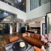 Chính Chủ Bán Căn Dupplex 150M2. Tầng Cao, Căn Góc Full Nội Thất Có Slot Oto. 3Pn-3Vs.view Triệu Do