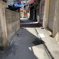 Bán Nhà Phân Lô Phố Nguyễn Khả Trạc 33M 5 Tầng Cầu Thang Cuối. Liên Hệ: 0937026888