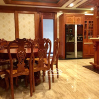 Biệt Thự Siêu Đẹp, Nội Thất Cao Cấp Đường Thích Quảng Đức, Phú Nhuận - Dt: 7X20 - 4 Tầng - 22 Tỷ