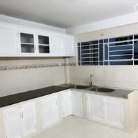 Bán nhà chính chủ 111 đường Nguyễn Chí Thanh, Phường 9, Quận 5. DT 3,6x15m kết cấu 6 tầng giá 22,5 tỷ