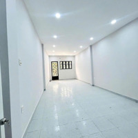 Cho Thuê Nhà Mặt Tiền Cù Lao, Phường 2, Phú Nhuận. Khu Vực Sầm Uất Thuận Tiện Kinh Doanh