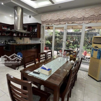 Chồng Tặng Vợ Biệt Thự Làng Việt Kiều Vợ Không Ở, Giờ Cần Bán Gấp Giá Tốt Cho Người Hữu Duyên