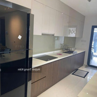 Cho Thuê Căn Hộ Diamond Brilliant 3Pn  2 Vệ Sinh141 M² View Hồ Mát Mẻ, Tầng Cao 26 Triệu/Tháng