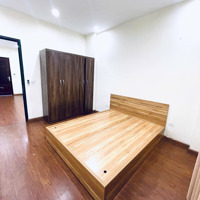 Cho Thuê Ccmn 96 Võ Chí Công - Cầu Giấy 1N1K - Nội Thất Cơ Bản