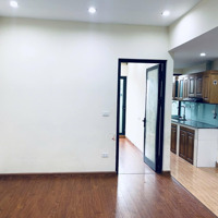 Cho Thuê Ccmn 96 Võ Chí Công - Cầu Giấy 1N1K - Nội Thất Cơ Bản