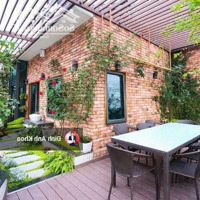 Quá Hiếm!Hẽm Xe Hơikhu Phan Xích Long, Pn.diện Tích5,5 X 17M - 3 Tầng Phù Hợp Dọn Vào Ở Ngay Chỉ 17,5 Tỷ Tl