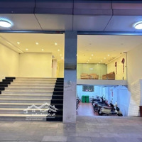 Pl Hoàng Quốc Việt Ô Tô Tránh, 118M², 9T Thang Máy, Mặt Tiền 8,7M, Có Hầm,Diện Tích 300 Triệu/Tháng Chỉ 43 Tỷ
