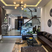 Chốt Gấp!Mặt Tiềnvõ Thị Sáu,Q1. Dt: 5,2X16M, 77M2, 5 Tầng. Hdt 80 Triệu/Th. 6Pn/ 7 Vệ Sinh Chỉ 30 Tỷ. O909085296