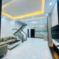 Bán Nhà Ngõ Trung Phụng - Lô Góc - 40M 4 Tầng Xây Mới - Nhỉnh 7 Tỷ - Sân Để Xe Rộng