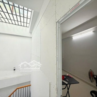 Bán Nhà Tân Bình Oto Vào Nhà 50M2 4 Tầng Nở Hậu 4.7M 4 Pn Dân Trí Vip Sân Bay Lam Sơn 8.5 Tỷ.