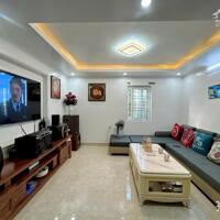 Bán nhà riêng, đường Chợ Hàng, 4 tỷ, 45 m2,Ngõ 4m, vị trí đẹp hot!