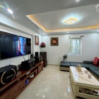 Bán nhà riêng, đường Chợ Hàng, 4 tỷ, 45 m2,Ngõ 4m, vị trí đẹp hot!