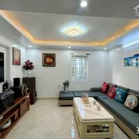 Bán nhà riêng, đường Chợ Hàng, 4 tỷ, 45 m2,Ngõ 4m, vị trí đẹp hot!