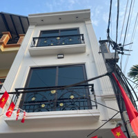 Bán Nhà Lô Góc Song Phương Đường Ô Tô ,Xung Quanh Toàn Nhà Giàu ,Diện Tích45M X 4 Tầng Giá Nhỉnh 4 Tỷ