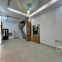 Nhà Khu Phân Lô Tô Vĩnh Diện Thanh Xuân. 63M2.Mặt Tiền5,3M. Cách Đường Ô Tô Quay Đầu 10M. Chỉ Hơn 13 Ty